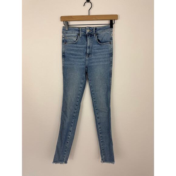 We The Free High Rise Raw Hem Skinny Jeans Size 25 - Picture 1 of 6